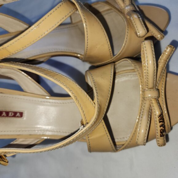 Authentic Prada Bow Tie Heels Strappy Size 39 Beige Made in Italy 4 inch heel - Picture 7 of 7